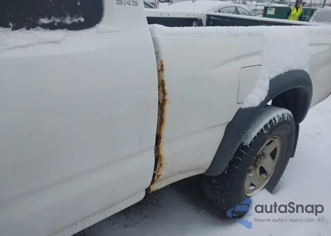 2002 Toyota Tacoma Prerunner z USA, uszkodzony, nr VIN 5TESM92N22Z133095